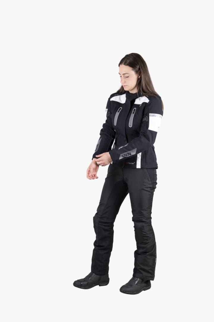 Schwarze Damen-Hose iXS Tour Anna-ST 2.0 für Abenteuer, detailreiche Passform und strapazierfähiges Material.