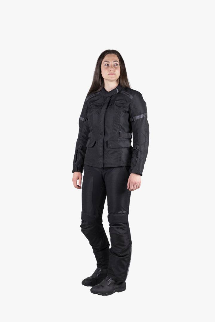 Schwarze iXS Tour Damen Hose Tallinn-ST 2.0 für Abenteuer, mit robustem Material und bequemem Sitz, auf einem modell.