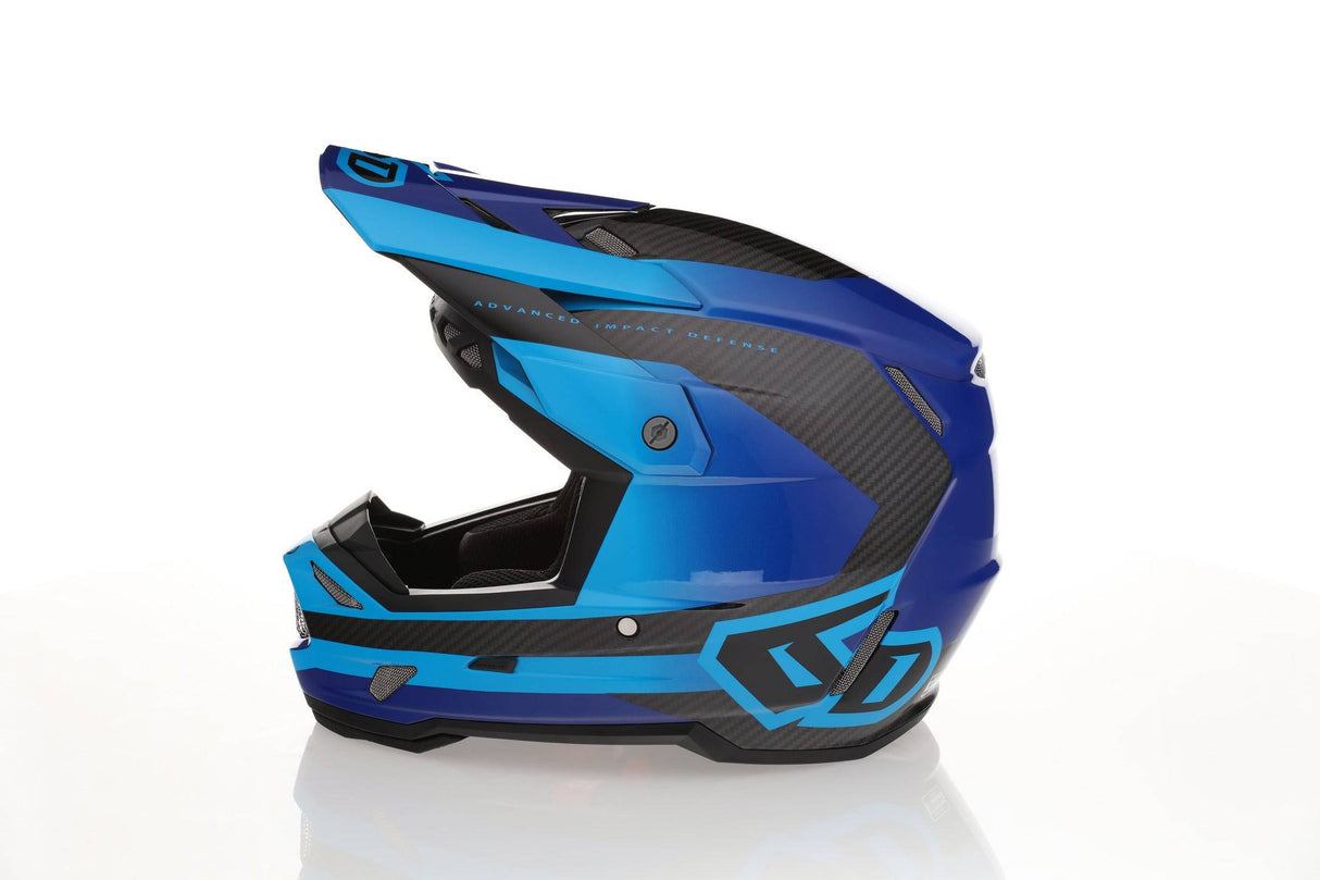 Motocrosshelm 6D ATR-3 Pure Gloss Deep Blue mit schützender Helmschale und Belüftungssystem, glänzend blauer Helm für den Offroad.