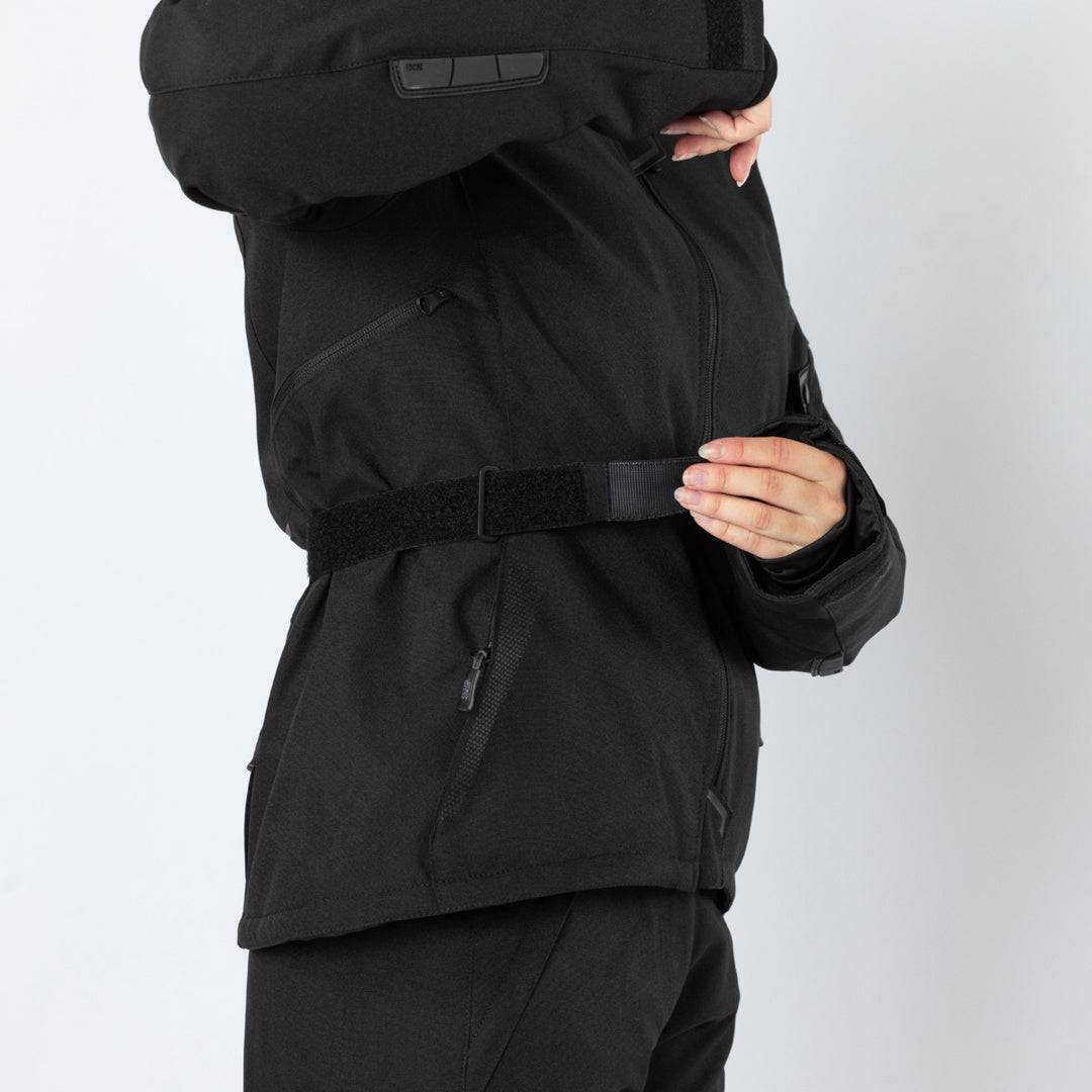 Schwarze iXS Tour Damen Jacke Lane ST für Abenteuer, mit wetterfester Außenhülle und funktionalem Design