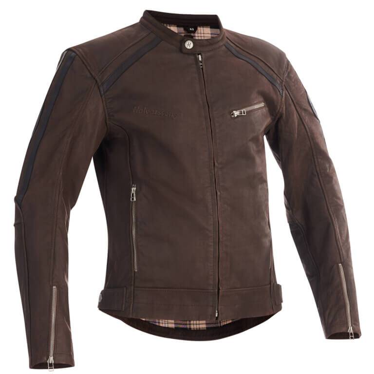 Braune Halvarssons Lederjacke Sandtorp im klassischen Stil, Vorderansicht, hochwertige Verarbeitung, vielseitig tragbar.