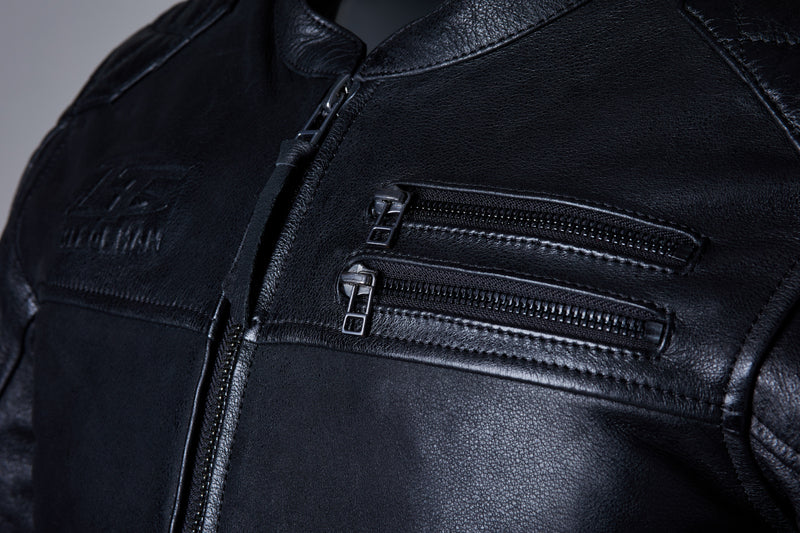 Schwarze Herren-Lederjacke RST Hillberry2 CE aus Leder, klassische Jacken-Design, detailreiche Verarbeitung, sichtbar im Bild
