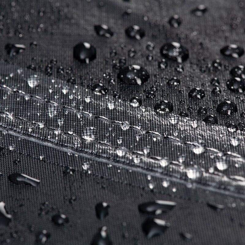 Robuste Oxford Rainex Abdeckplane, wetterfest und strapazierfähig, schützt Fahrzeuge vor Witterungseinflüssen.