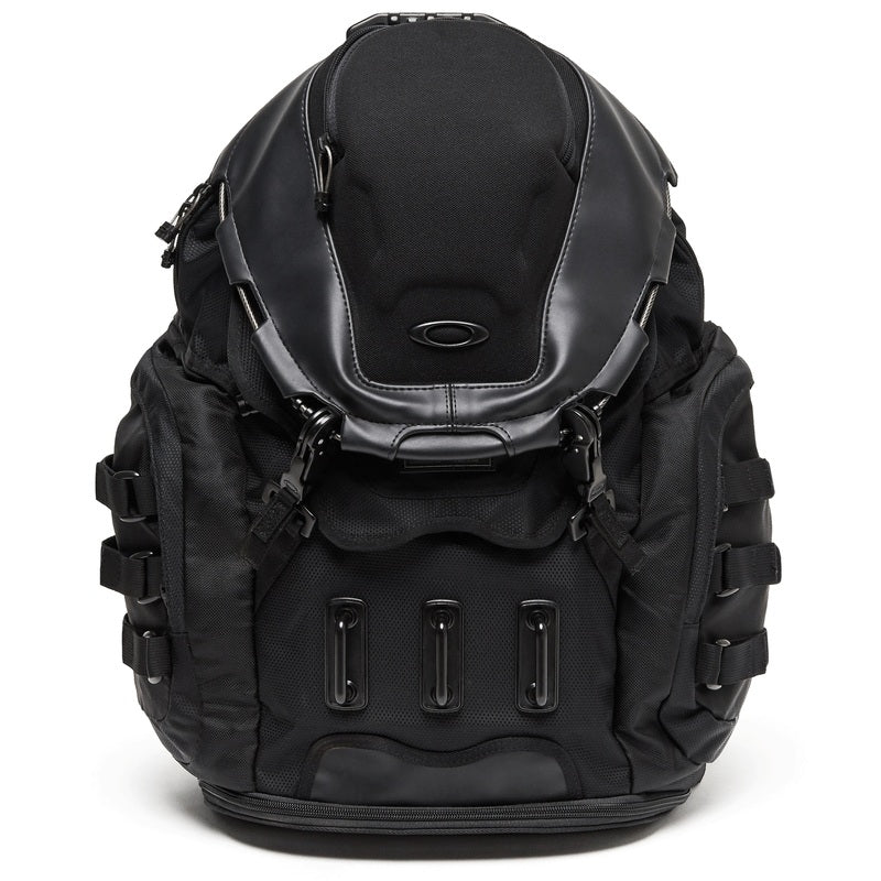 OAKLEY Rucksack Kitchen Sink mit schwarzem Design, gepolsterten Tragegriffen und mehreren Fächern für vielseitigen Gebrauch