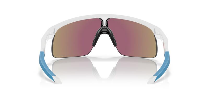 OAKLEY Resistor Jugend Sonnenbrille mit Prizm Sapphire Gläsern, sportliches Design, schwarzer Rahmen, klare Sicht.