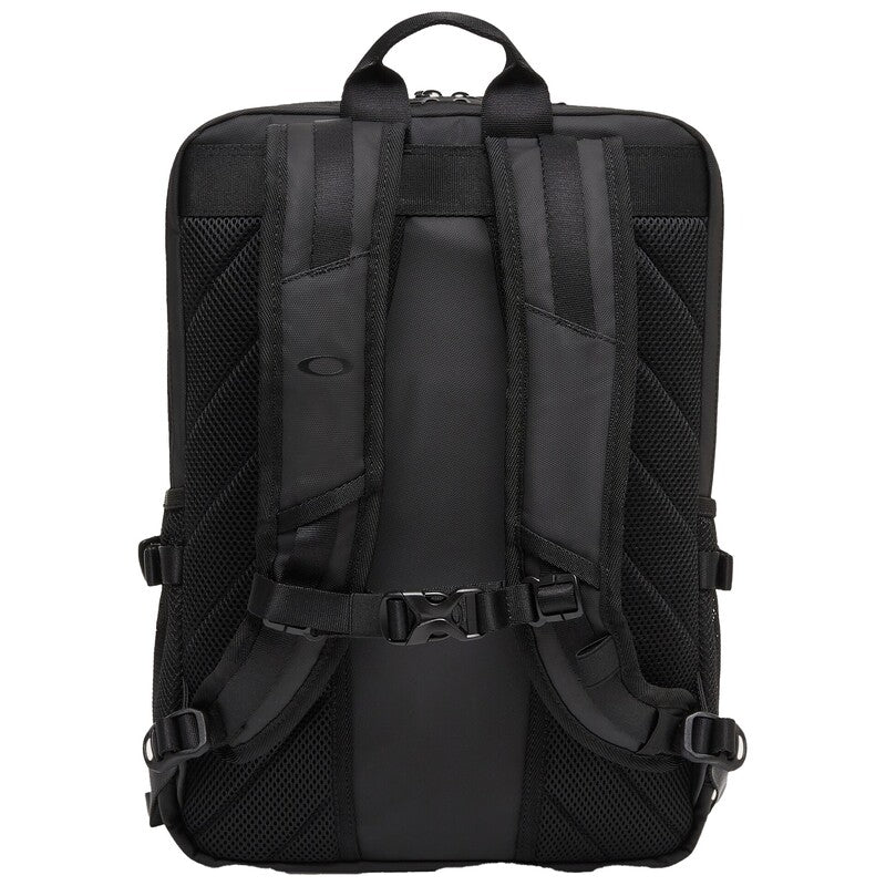 OAKLEY Rover Laptop Rucksack aus schwarzem Stoff mit gepolsterten Tragegriffen und mehreren Fächern, ideal für den Alltag.