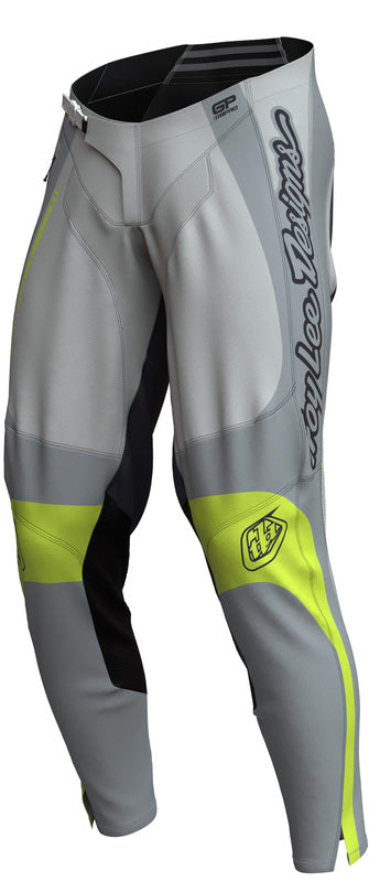 Troy Lee Designs GP Pro MX-Hose in Dunst/Grau mit robustem Stoff und elastischen Einsätzen für Motorradsport und Schutz.