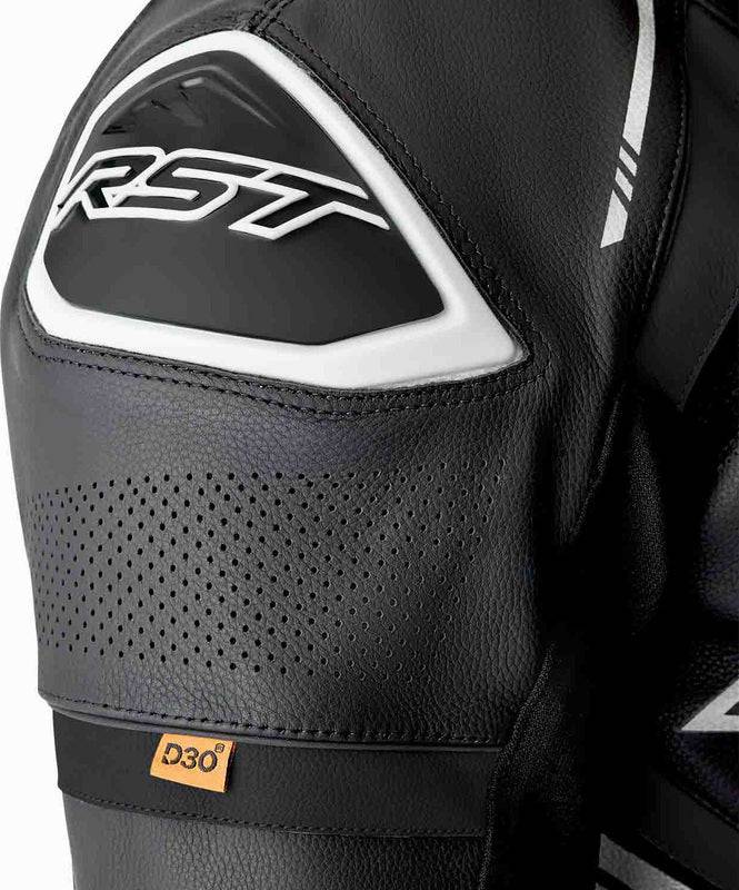 Schwarz-weiße RST S1 D3O Lederkombi für Motorräder, einteilig, zeigt das stilvolle Leder-Design und D3O-Schutzeinsätze