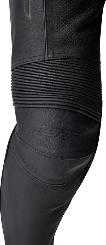 Schwarze RST T2 D3O Leder Motorradhose mit Schutzpolster für Touring-Fahrten, detailreiche Ansicht