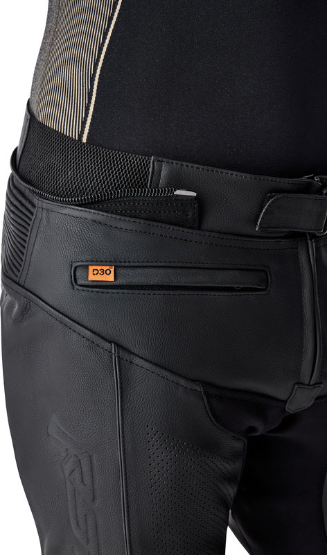 Schwarze RST T2 D3O Leder Motorradhose Kurzgröße für Touring, robuste Hose mit D3O Protektoren und komfortable Passform