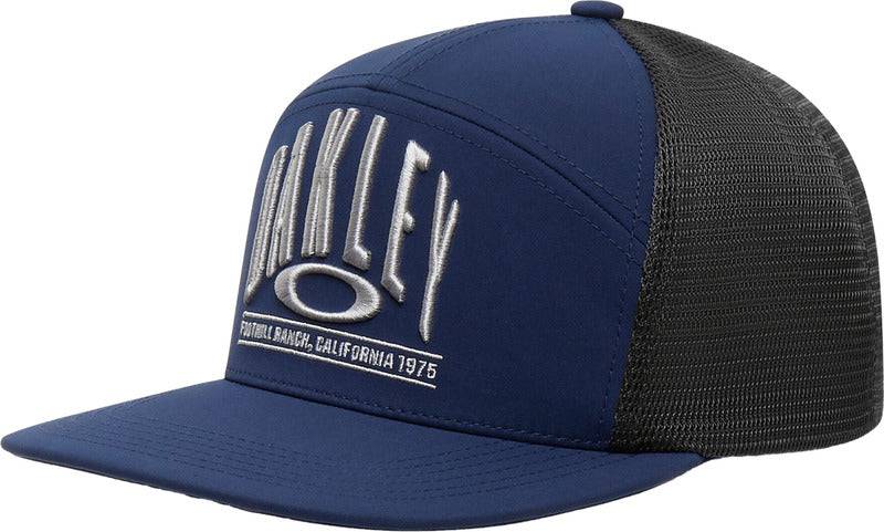 OAKLEY FHR Trucker Cap in Abyss, Freizeitbekleidung, strapazierfähiger Baseballcap mit Mesh-Visier und Markenlogo vorne.
