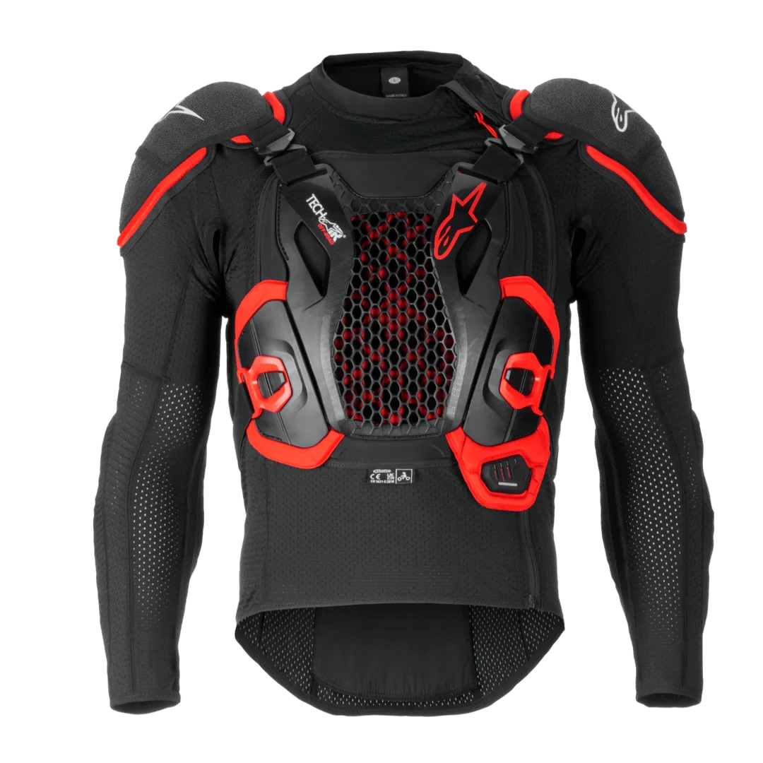 Alpinestars Tech Air Off-Road System in Airbagbekleidung, sichtbare Airbag-Module und technische Details auf der Schutzkleidung.