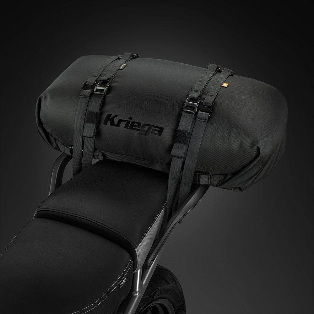 Schwarzer Kriega Rollpack-40, wasserdichter Gepäcktrager für Motorräder, mit robustem Design und verstellbaren Befestigungsschlaufen