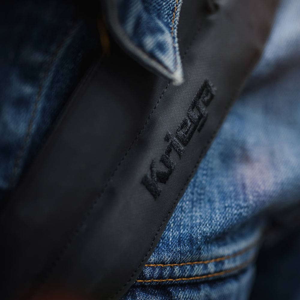 Kriega Urban EDC Umhängetasche aus strapazierfähigem Material mit verstellbarem Schultergurt, ideal für den Alltag.