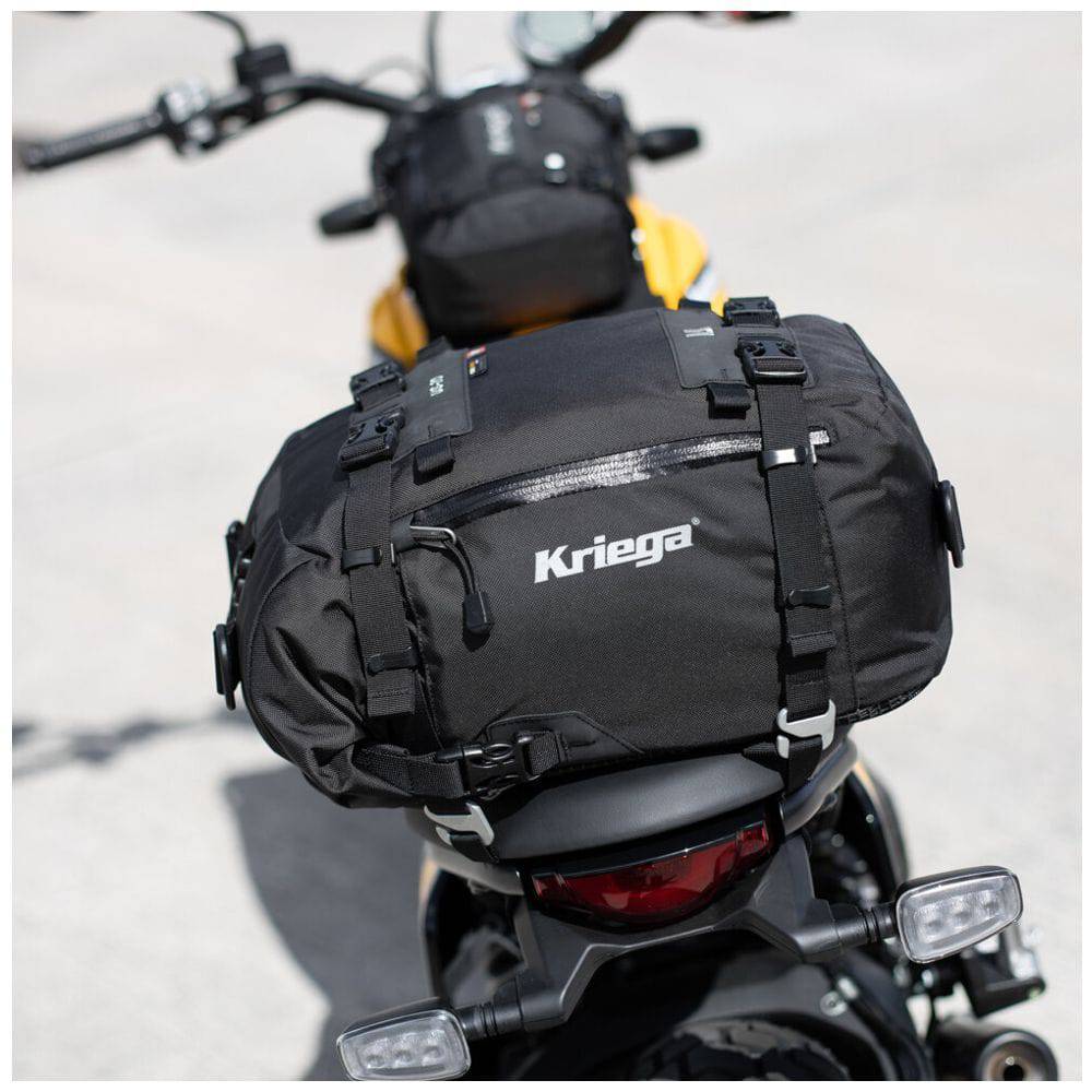 Kriega US-Drypack Montage Kit für Ducati Scrambler, Befestigungsset für robuste Taschen, inklusive Halterungen und Befestigungselemente.