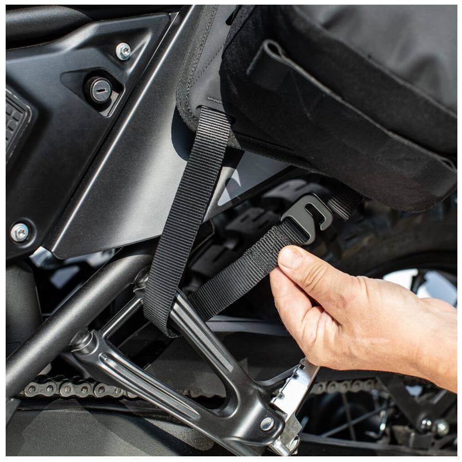 Kriega OS-Base Montagesystem für Yamaha Tenere 700, robustes Montagekit für OS-Taschen, stabile Befestigung für Offroad-Touren