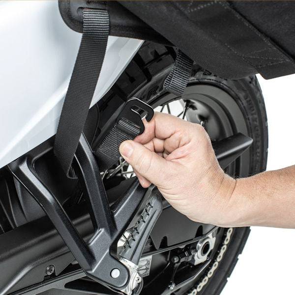 Kriega OS-Base Montagekit für Husqvarna Norden 901, Befestigungssystem für OS-Taschen, robustes Montagesystem, schwarzes Design