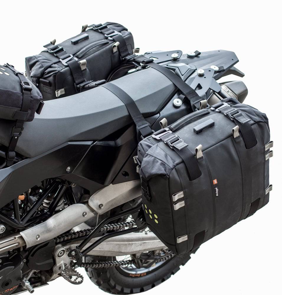 Kriega OS-Straps Befestigungsriemen für Montagekit-Taschen, stabile schwarze Riemen mit Schnallen, für sichere Befestigung.