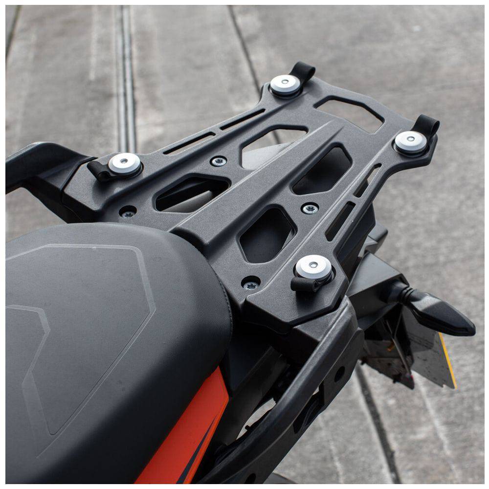 Kriega OS-Rack Loops für KTM, Montagekit für Taschen, Gestellbefestigungsringe in schwarzer Ausführung, für KTM Motorräder