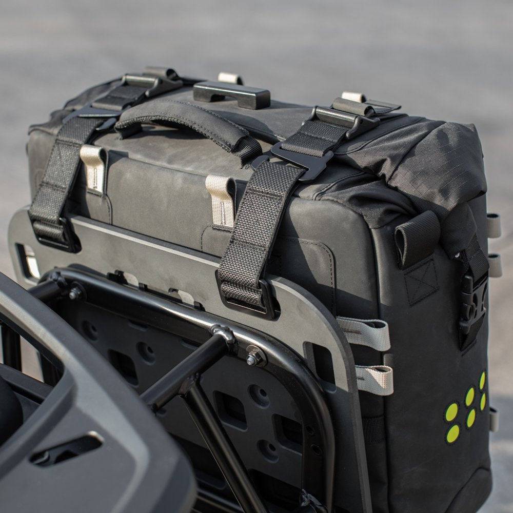 Kriega OS-Halteplatten-Set für Harley Davidson Pan America, Montagekit für Taschen, Paar, schwarze Befestigungplatten