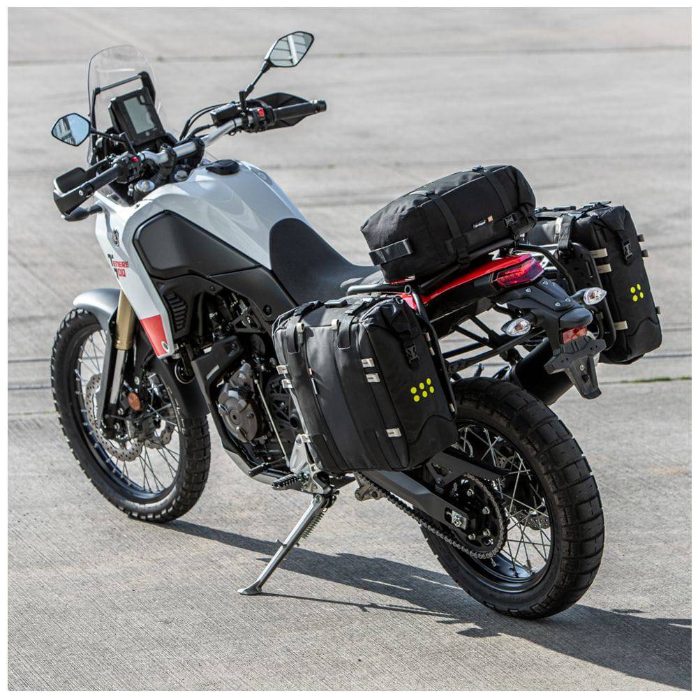 Kriega OS-Halteplatte für Yamaha Tenere 700, Montagekit für Taschen, robustes und sicheres Befestigungssystem, schwarzes Design