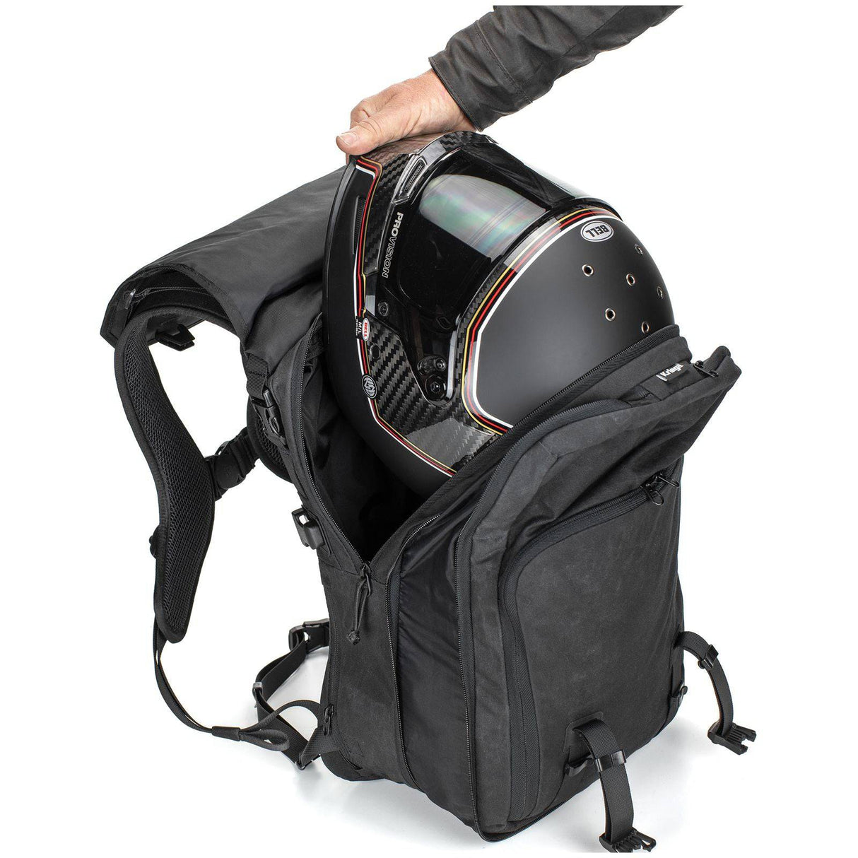 Schwarzer Kriega Roam 34 Rucksack von Roland Sands Design, mit gepolsterten Schultergurten und stylischem, funktionalem Look