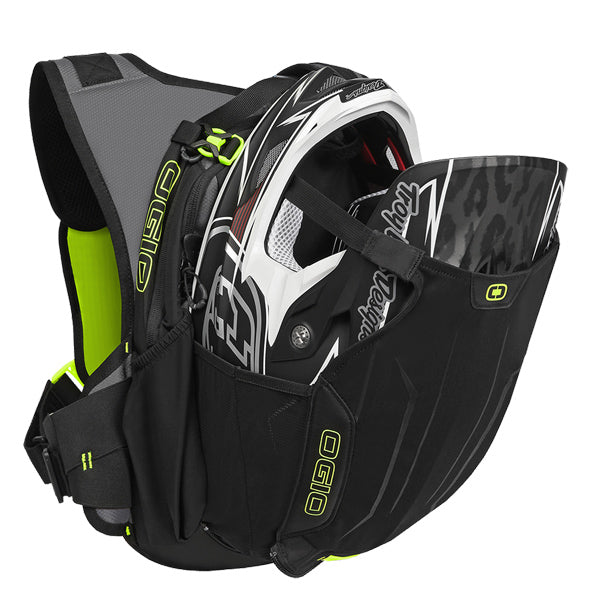 Ogio Trinkrucksack Baja mit 2 Litern Fassungsvermögen, schwarzes Rucksack-Design, ideal für Wasser- und Sportaktivitäten