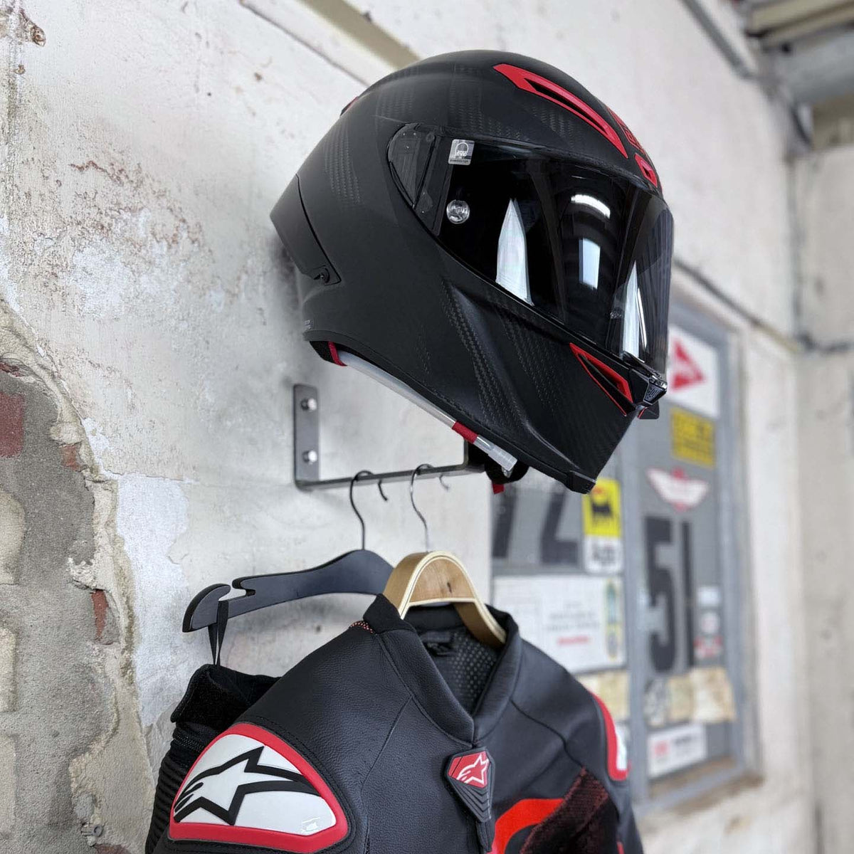 Gray Steel X3 Wandhalter für Helm und Ausrüstung Gunmetal