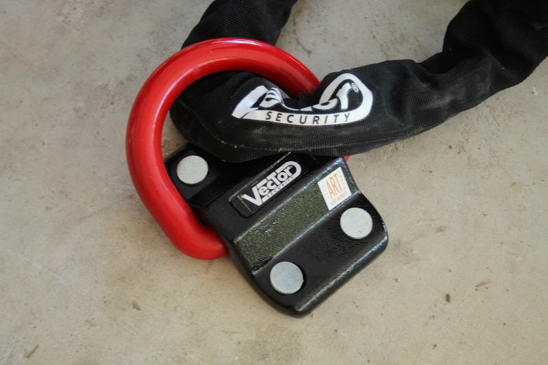 1073546
