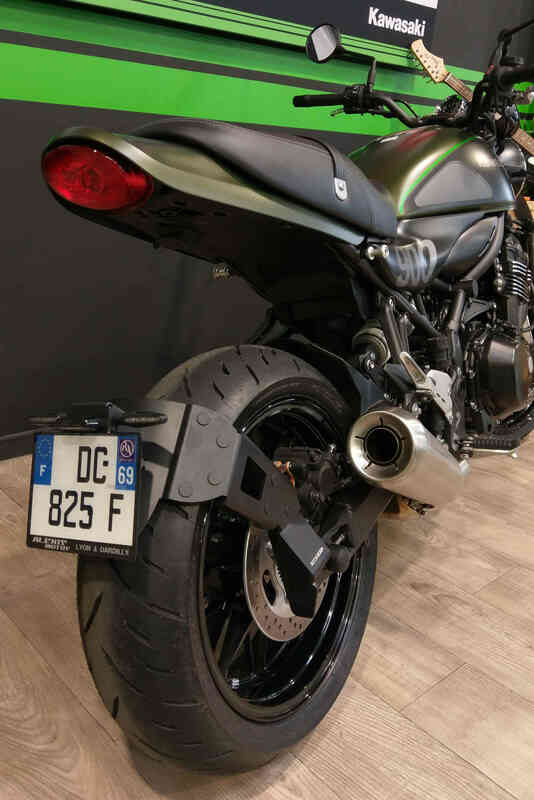 1061137