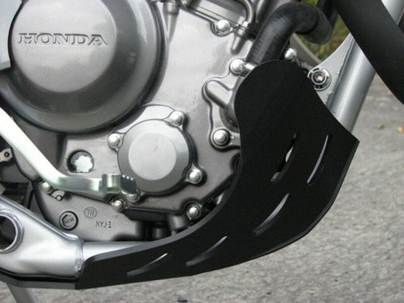 AXP SKID PLATE HDPE 6MM BLK