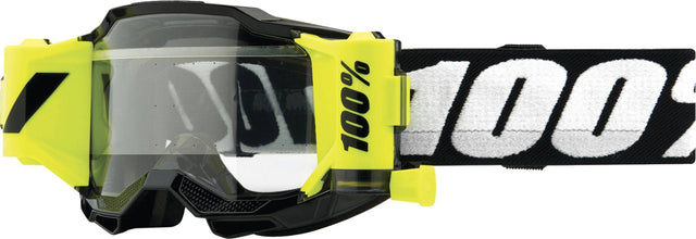 Motocrossbrille 100Percent Accuri 2 Junior Forecast Black mit klarem Sichtfeld, robustes Design, ideal für junge MX-Fahrer.