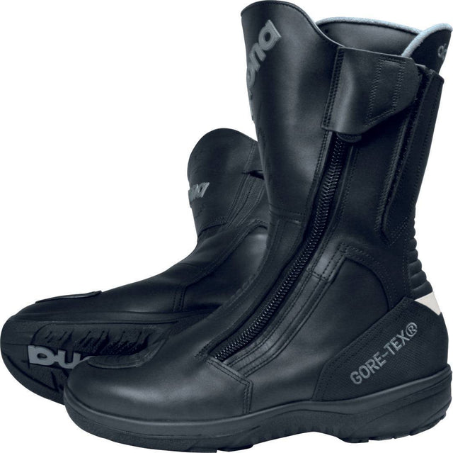 Schwarze Daytona ROAD STAR GTX M Stiefel aus Leder mit Schnürung und GORE-TEX-Membran, für sicheren Halt und Komfort.