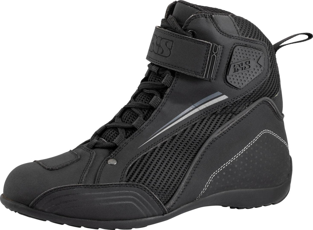 Schwarze iXS Tour Breeze 2.0 Schuhe für Fahrradtouren, bequeme und atmungsaktive Sportschuhe, seitliche Detailansicht