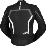 Schwarze, graue und weiße iXS Jacke Sport LD RS-600 1.0 für Touren, atmungsaktiv und strapazierfähig, auf einem Model getragen
