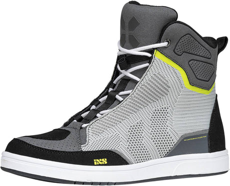 Hellgraue und schwarze iXS Rapid-Air 1.0 Sneakers aus bequemem Schuhmaterial, seitliche Designakzente sichtbar.