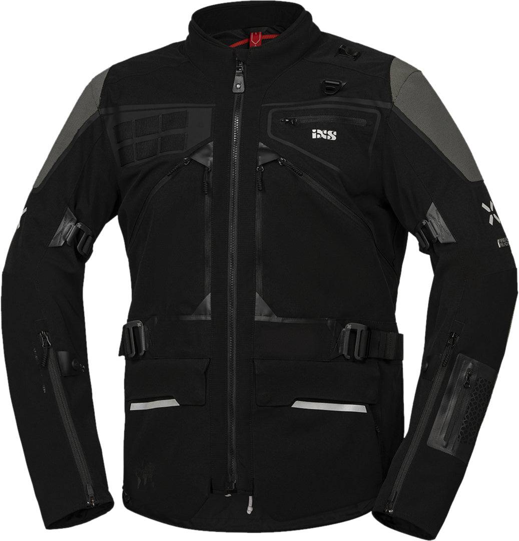Schwarze iXS Venture-Air 1.0 Adventure-Jacke mit atmungsaktivem Material und reflektierenden Details, für Outdoor-Abenteuer.
