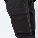 Schwarze iXS Damen Venture-STX 1.0 Laminathose für Abenteuer, zeigt die strapazierfähige Outdoor-Hose mit verstellbarem Bund.