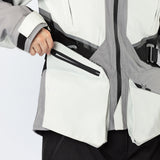 Leichte Damen-Tourster-STX 1.0 Laminatjacke von iXS in hellgrau-grau, wind- und wasserdicht, für Abenteuer und Outdoor-Aktivitäten.