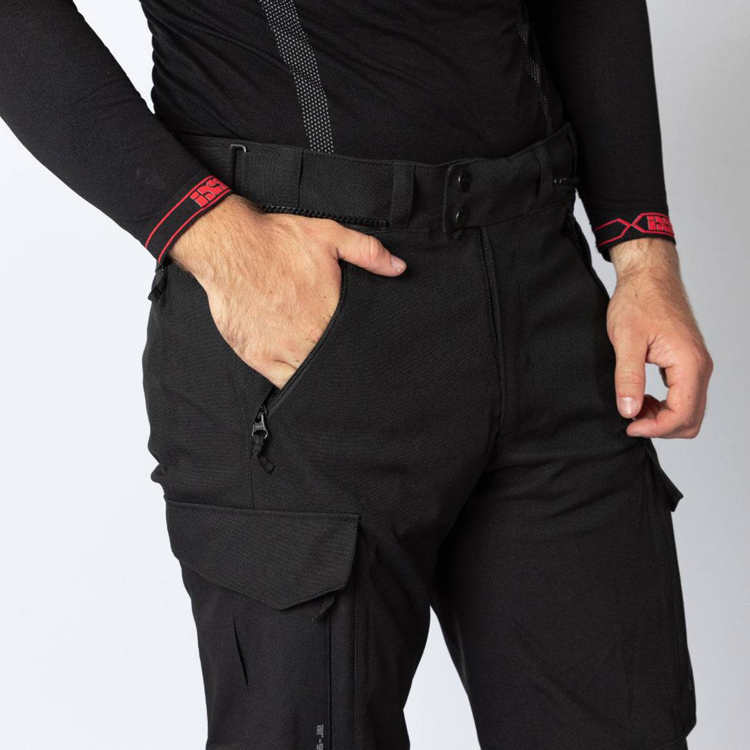 Schwarze iXS Tour Hose Space-ST+ für Abenteuer, strapazierfähige Hosen mit verstärkten Bereichen für Outdoor-Aktivitäten