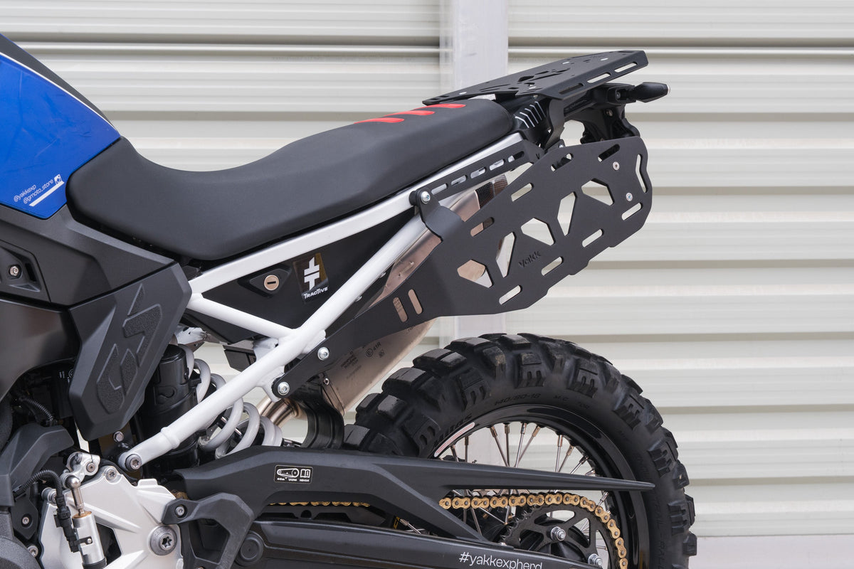 Yakk EXP Seitengepäckträger für BMW F900 GS 24- Schwarz – Ansicht 2