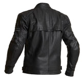 Schwarze Halvarssons Motorradjacke Selja im klassischen Stil, zeigt robuste Stoffstruktur und Reißverschlusstaschen.