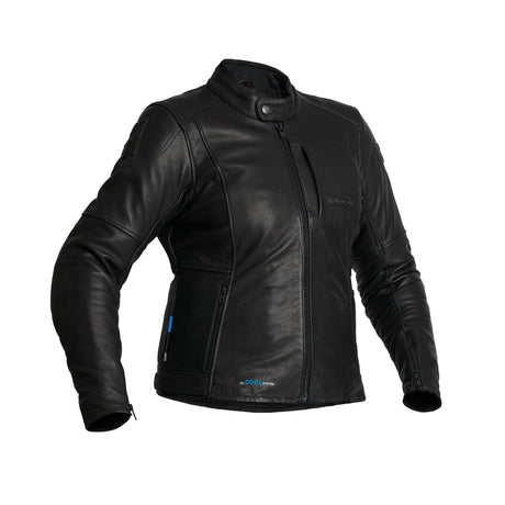 Schwarze Damen Lederjacke von Halvarssons, Vitsand Tourenjacke, aus hochwertigem Leder mit stilvollem Design, Nahaufnahme