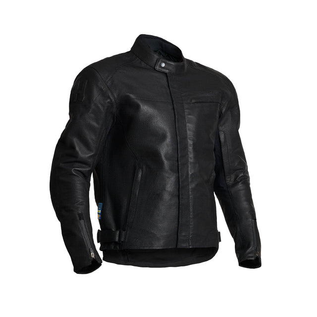 Schwarze Halvarssons Racken Lederjacke für Touren, detailreiche Nähte und robustes Leder, frontal sichtbar auf der Abbildung.