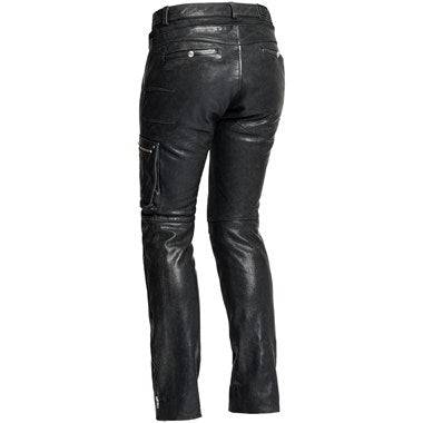 Schwarze Damen Lederhose Rider von Halvarssons, klassische Hosen im stilvollen Design, aus hochwertigem Leder gefertigt.