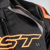 Schwarze, graue und orangefarbene RST S-1 Touren-Motorradjacke aus Textil mit protektoren, sichtbare Details und Materialstrukturen