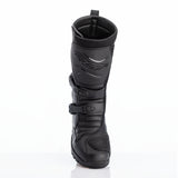 Schwarze RST Adventure-X wasserdichte Motorradstiefel mit robustem Design und schnittigem Adventure-Stil, seitliche Verschlüsse sichtbar