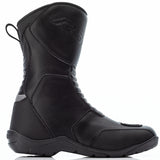 Schwarze RST Axiom wasserdichte Motorradstiefel für Touring, mit robustem Design und sicheren Schnallen, auf einer weißen Oberfläche.