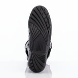 Schwarze RST Pathfinder wasserdichte Motorradstiefel für Adventure, robustes Design, strapazierfähiges Material, sicherer Halt.