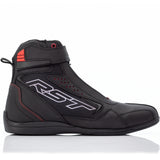 Schwarze und rote Damen-Touring Motorradstiefel von RST Frontier mit robustem Design und sicherem Halt.